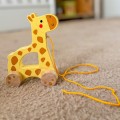 TOOKY TOY Żyrafka do Ciągnięcia Drewniany